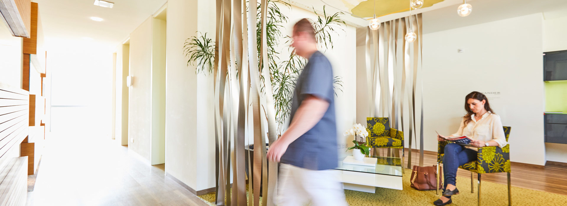 ZAHNWEISS – Praxis für moderne Zahnmedizin - Ihr Zahnarzt nahe Donaueschingen 1